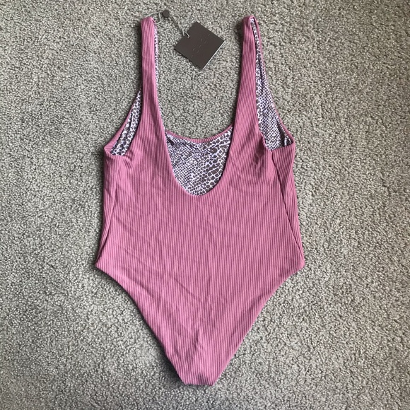 RARE Acacia Palm Springs One Piece Sz M NWT - Picture 6 of 12